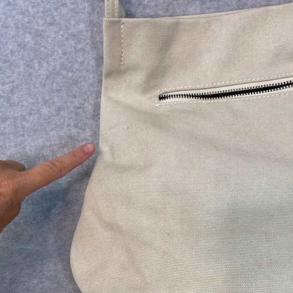 Iswee Canvas Two Handle Purse Magnetic Close 12" X 11" - Picture 4 of 10